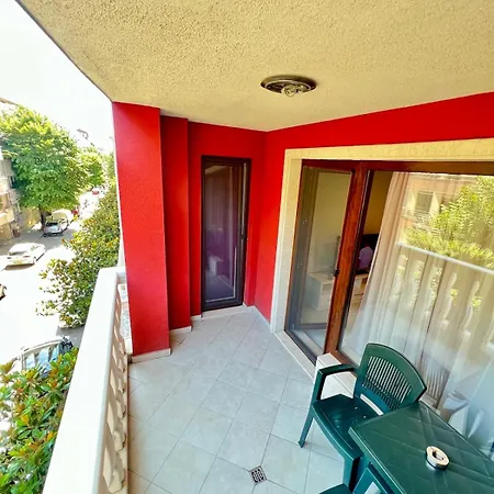 With Underground Parking Apartment *